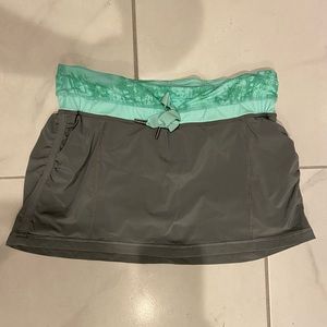 Lululemon skirt grey